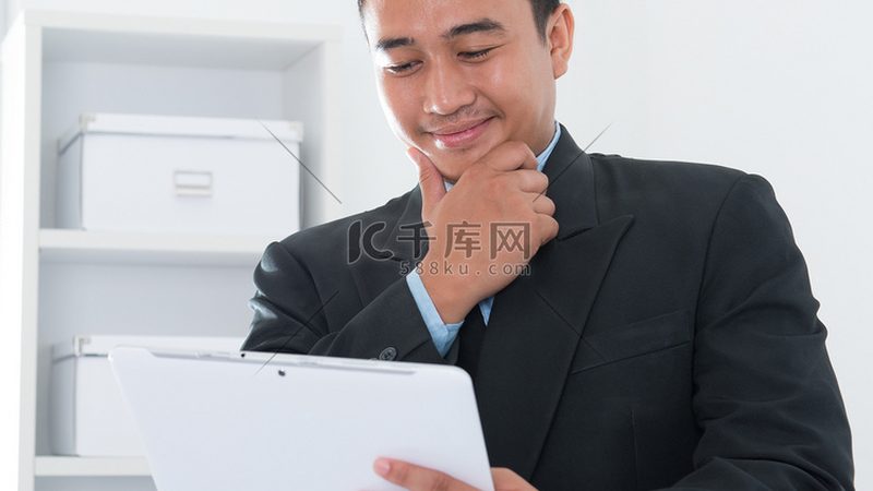 京东代运营：效果付费与保底模式，哪种更适合你？**